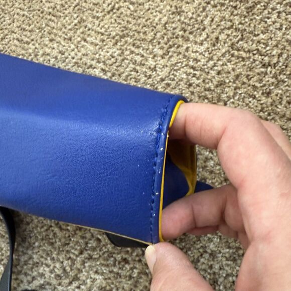 Bioworld Riverdale Vixens Megaphone Convertible Cross Body Handbag - Picture 8 of 13